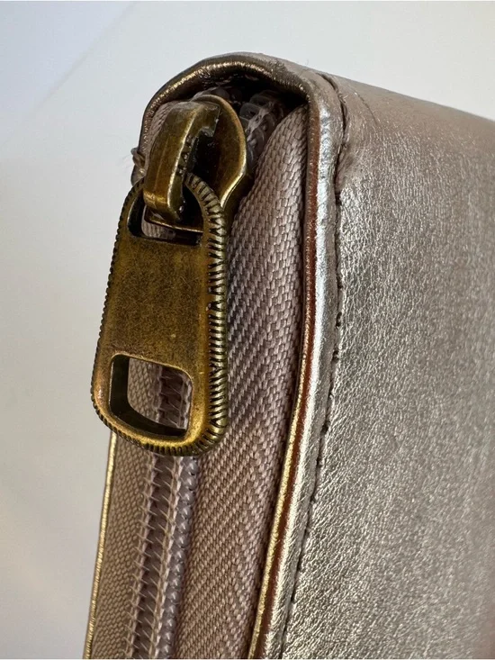 The Sak Metallic Leather Wallet Crossbody Clutch Wristlet Convertible 3 in 1 EUC - Picture 6 of 12